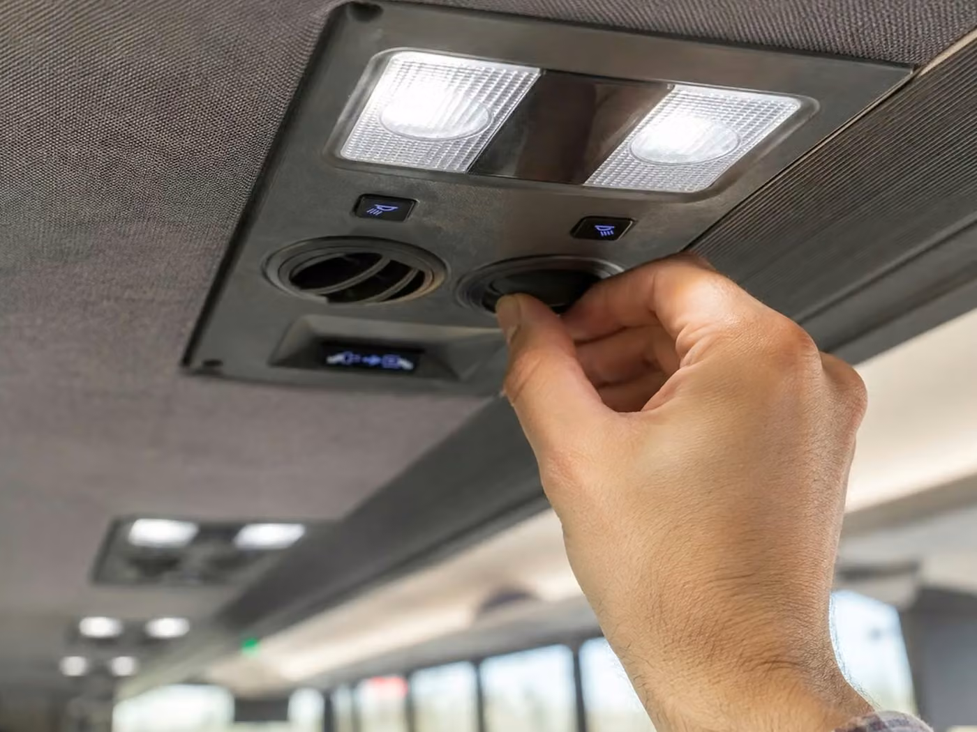 manhattan beach 15 passenger minibus air conditioning