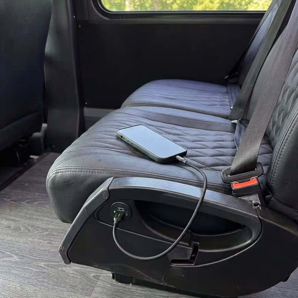 manhattan beach 20 passenger minibus usb charging