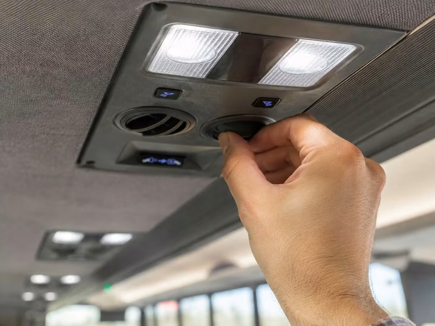 manhattan beach charter bus climate control
