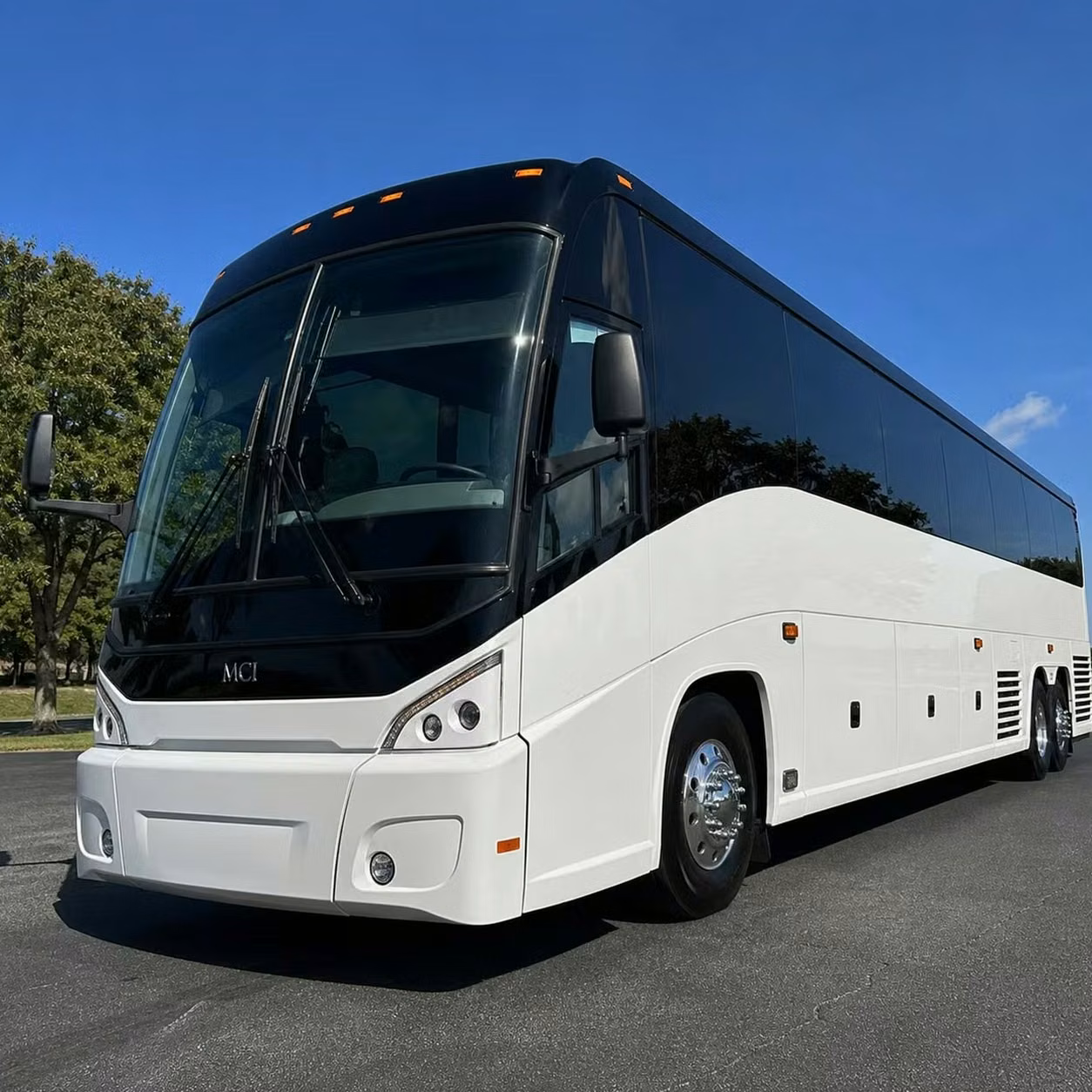 manhattan beach curbside concert shuttle bus rentals for groups of all sizes