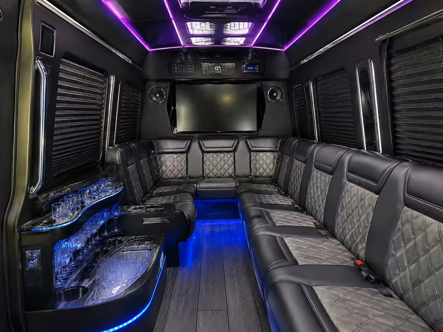 manhattan beach hourly full day and full weekend wedding bus packages in manhattan beach